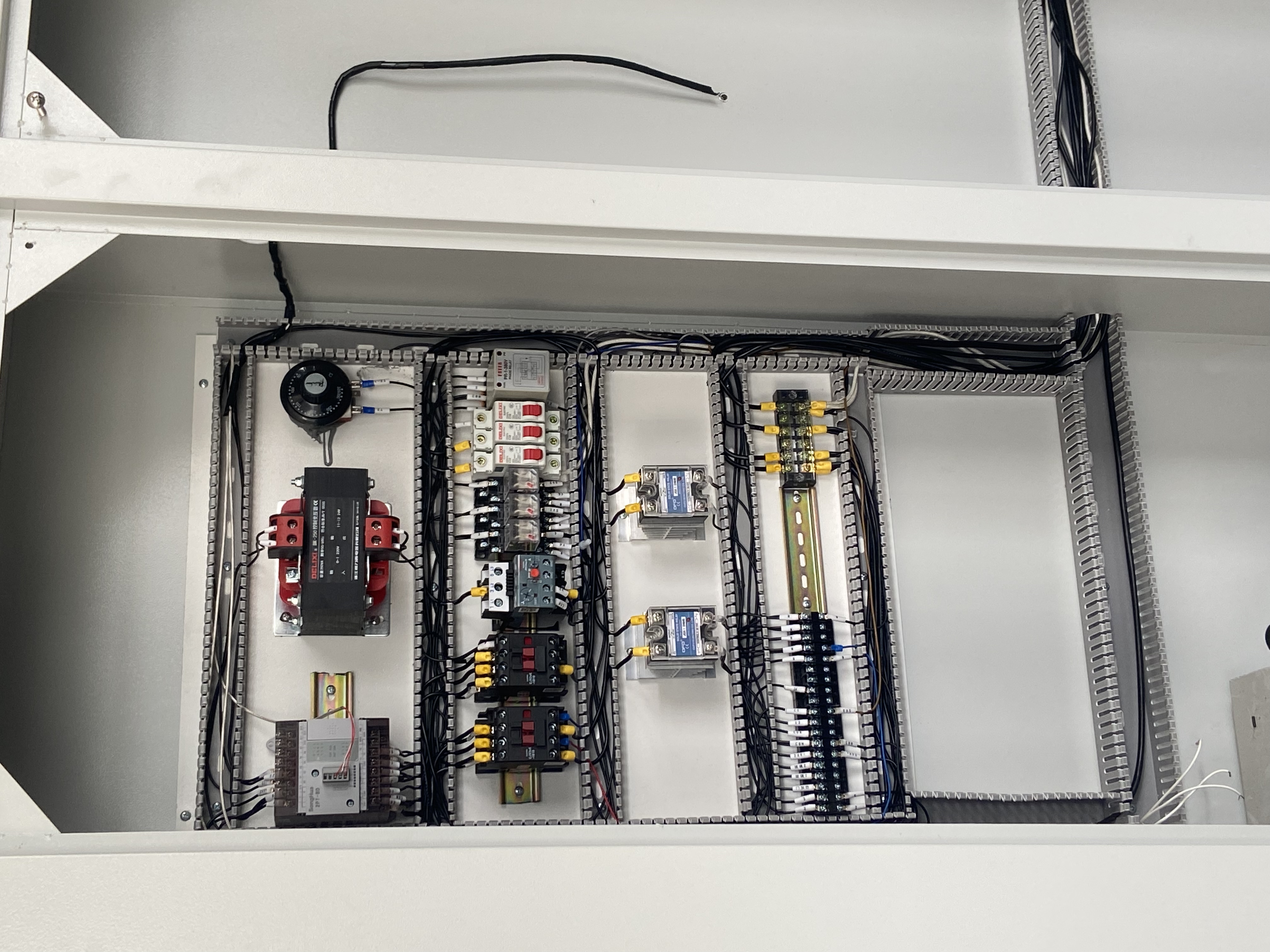  試驗箱繼電器部分示意圖  

