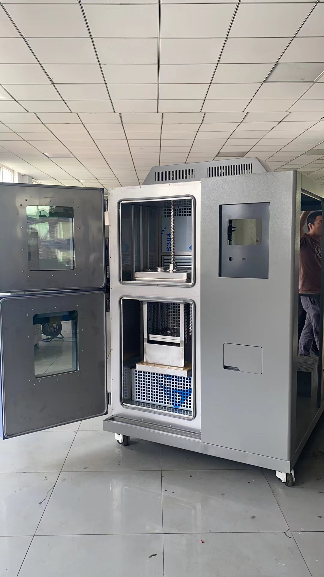 兩箱冷熱沖擊箱示意圖